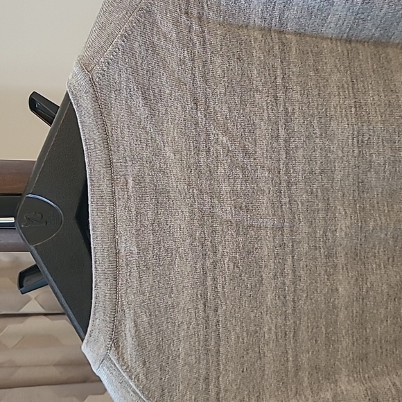 NWOT Mens Calvin Klein 100% cotton sweater. Size XL. - Picture 6 of 6